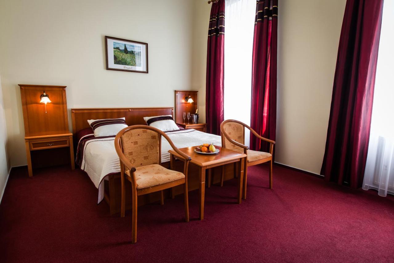 Reitenberger Spa Medical Mariënbad Kamer foto
